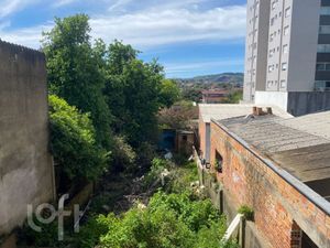 Image 15 - 930157