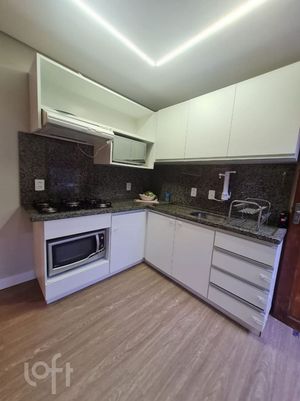 Image 24 - 930193