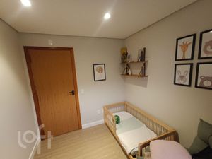 Image 10 - 930193
