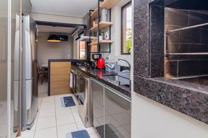 Image 19 - 930242