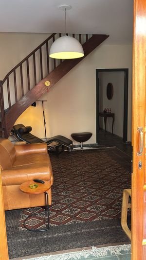 Image 20 - 930246