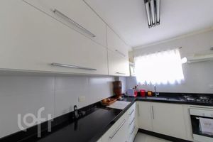 Image 3 - 930253