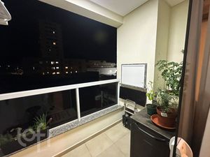 Image 16 - 930260