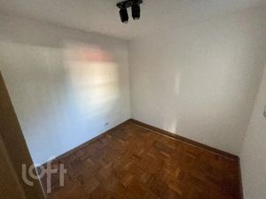 Image 4 - 930263