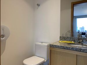 Image 8 - 930265