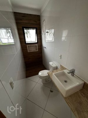 Image 9 - 930266