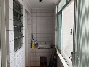 Image 9 - 930267