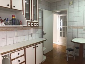 Image 10 - 930267