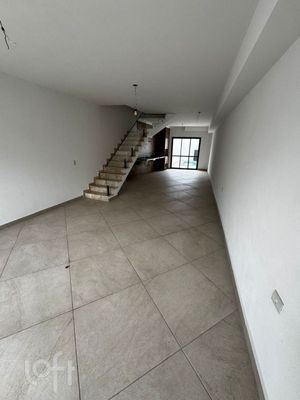 Image 3 - 930268
