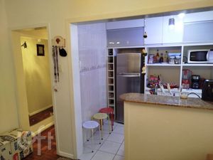 Image 7 - 930270