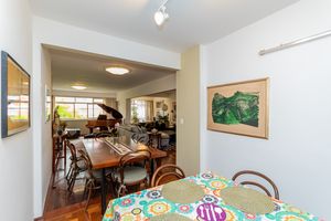 Image 30 - 930271