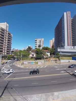 Image 19 - 930274