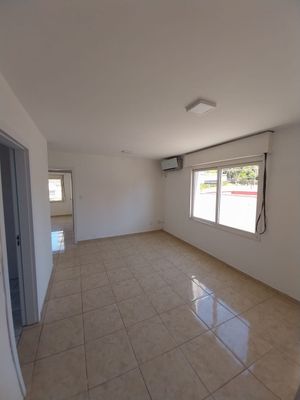 Image 7 - 930274
