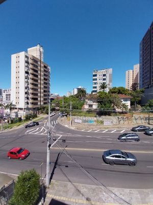 Image 20 - 930274