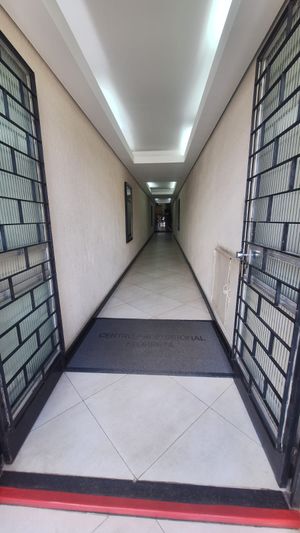 Image 8 - 930316