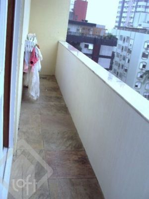 Image 14 - 930339
