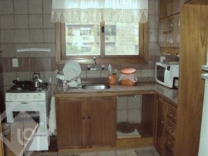 Image 18 - 930339