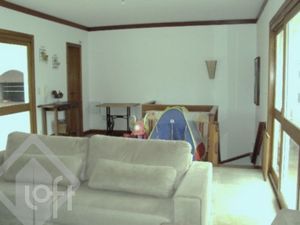 Image 11 - 930339