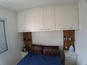Image 5 - 930343