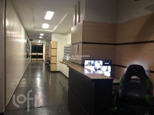 Image 2 - 930365
