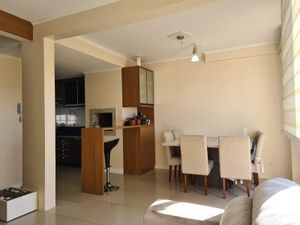Image 3 - 930423