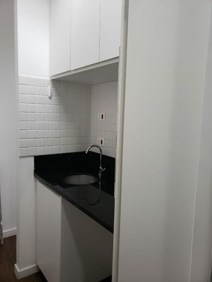 Image 3 - 930443