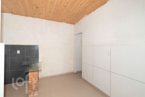 Image 4 - 930454