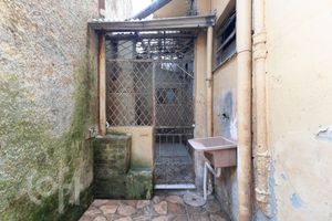 Image 19 - 930454