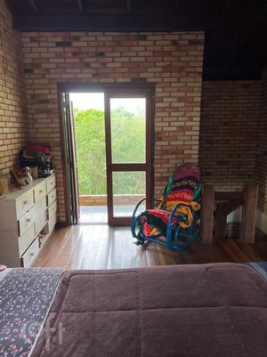 Image 6 - 930456