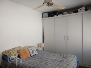 Image 7 - 930460