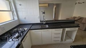Image 19 - 930470
