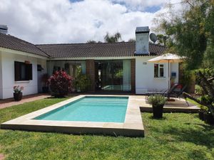 Image 1 - 930473
