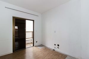 Image 11 - 930474