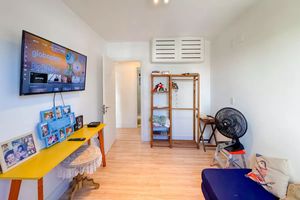 Image 36 - 930478