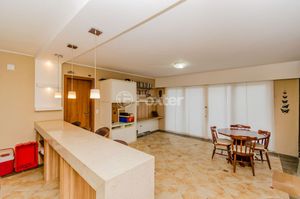 Image 31 - 930479