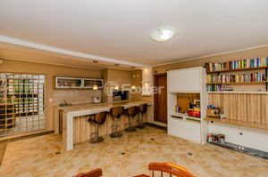Image 32 - 930479