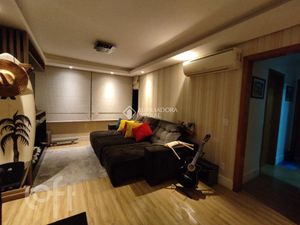 Image 4 - 930480
