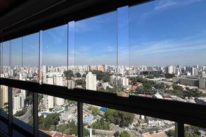 Image 21 - 930482