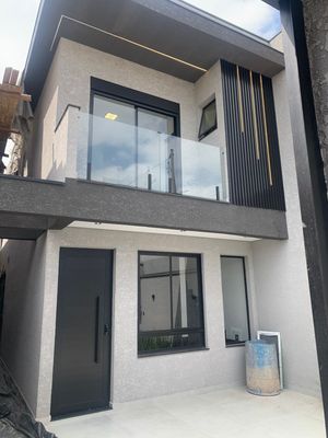 Image 9 - 930487
