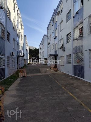 Image 9 - 930501