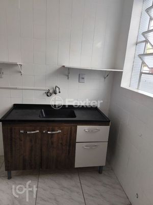 Image 4 - 930501