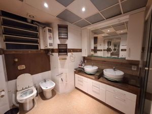 Image 13 - 930514