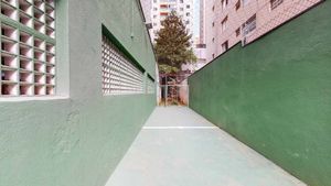 Image 14 - 930517
