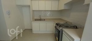 Image 21 - 930535