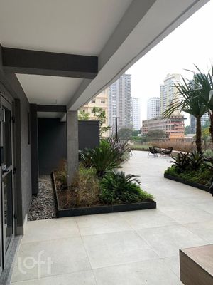 Image 6 - 930543