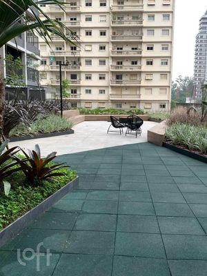 Image 13 - 930543