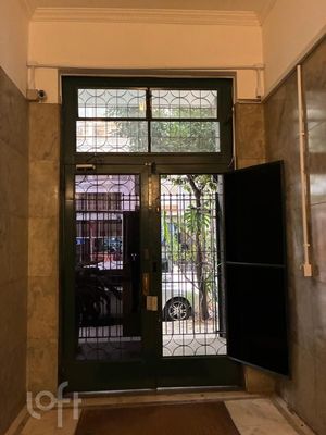 Image 19 - 930546