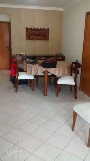 Image 4 - 930547