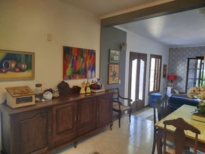 Image 21 - 930552