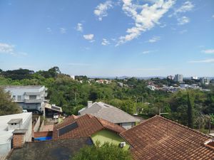 Image 9 - 930552